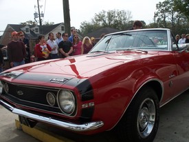 Wed 24 Feb 2010 11:12:00 AM

Andrew took this picture of the drop-top Camaro that Guy arrives and leaves in, in each DD&D episode.