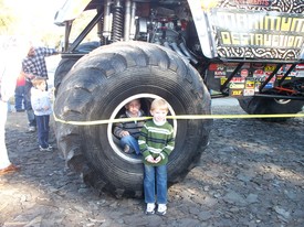 Fri 26 Feb 2010 04:04:57 PM

Andrew and his friend, Brandon, in front of Maximum Destruction.